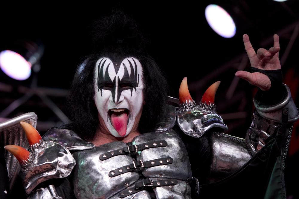 Najpoznatiji jezik na svetu otkrio sa koliko žena je imao seks! U pitanju su hiljade! (FOTO) (GIF)