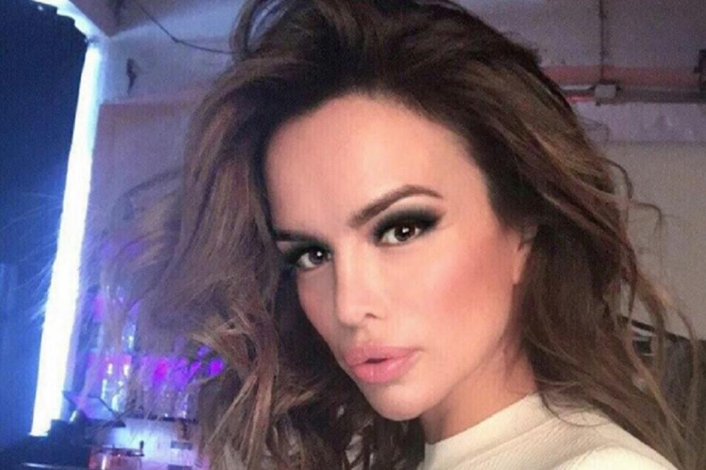 Posle 9 godina, bolest se vratila: Seve zbog zdravstvenih problema otkazala dva koncerta!