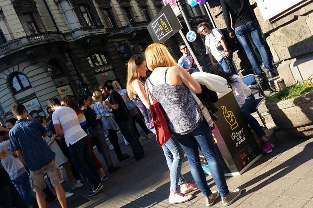 Tviter je goreo zbog brošure Noći muzeja koja je uvredila žene! (FOTO)