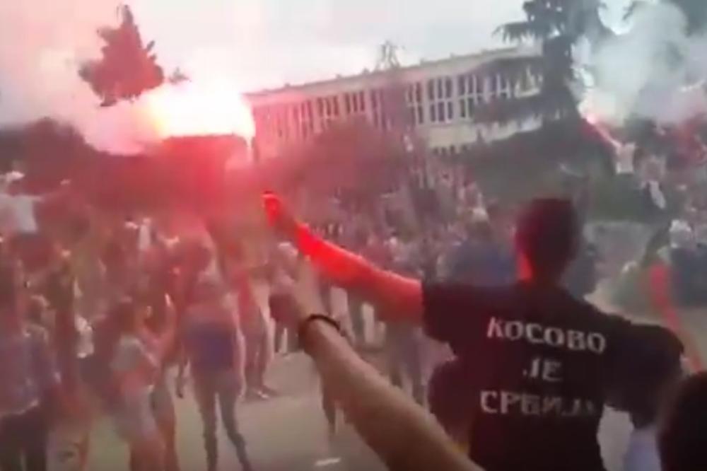 Pesme o Kosovu se opet orile Crnom Gorom: Ovako slave barski maturanti i nerviraju Mila! (VIDEO)
