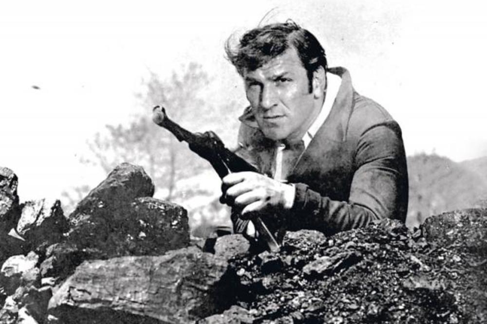 瓦尔特保卫萨拉热窝 - I Kinezi plaču za legendarnim Valterom! (VIDEO)