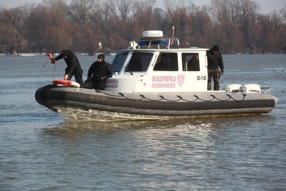 KRAJ POTRAGE ZA NESTALIM RIBOLOVCEM: Iz Dunavca izvučeno telo, čamac otkrio uzrok smrti