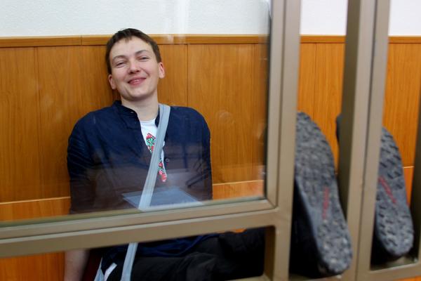 Putin potpisao: Oslobođena Nadežda, kontroverzni ukrajinski pilot (FOTO)