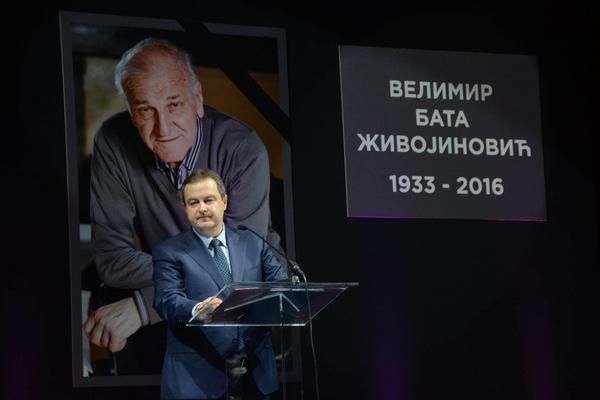 Dačić bio hit na Batinoj komemoraciji: Prvo nasmejan izjavio saučešće, a onda istripovao da je Tito...