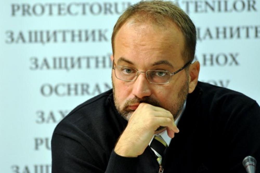 Saša Janković objavio rat SNS botovima! (FOTO)