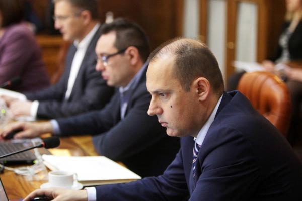 KO JE LONČARA UPOZNAO S VOĐOM ZEMUNSKOG KLANA? Bio je to najmoćniji političar u Srbiji, setite se ko je to bio! (FOTO)