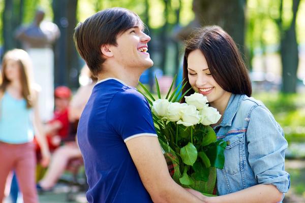 Danas vam se udvara neko misteriozan na veoma neobičan način (GIF)