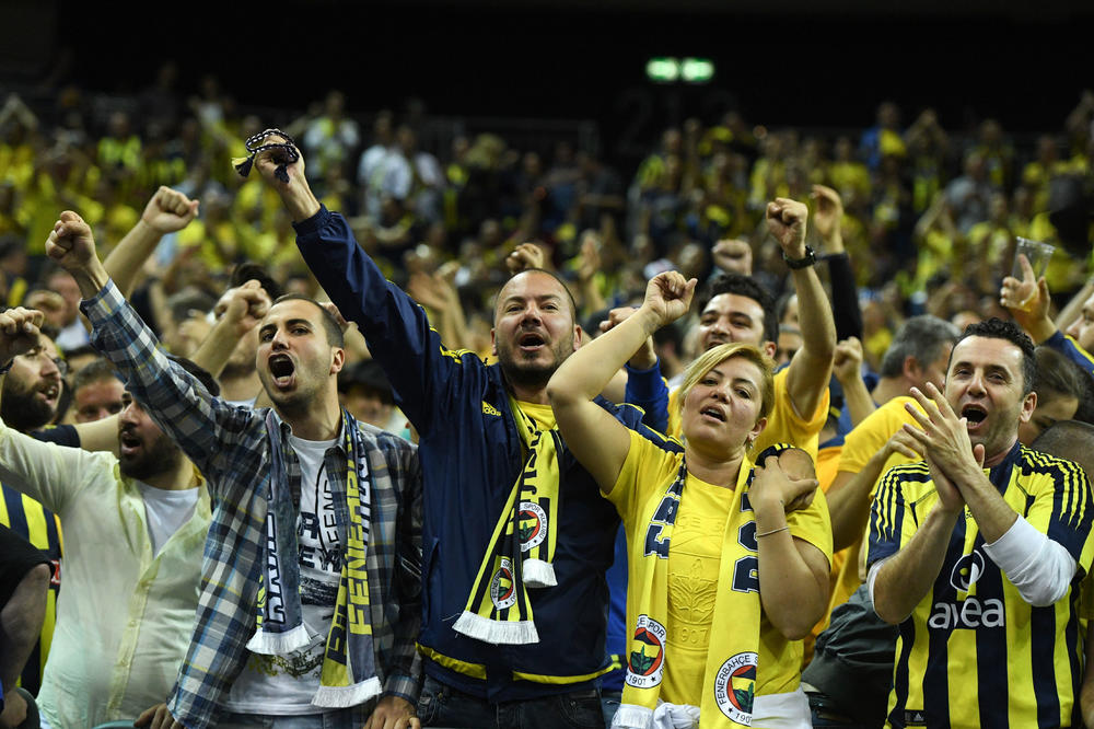 ŽELJKO NA POLA PUTA DO ODBRANE TITULE! Fenerbahče poveo sa 2:0 protiv Tofaša!