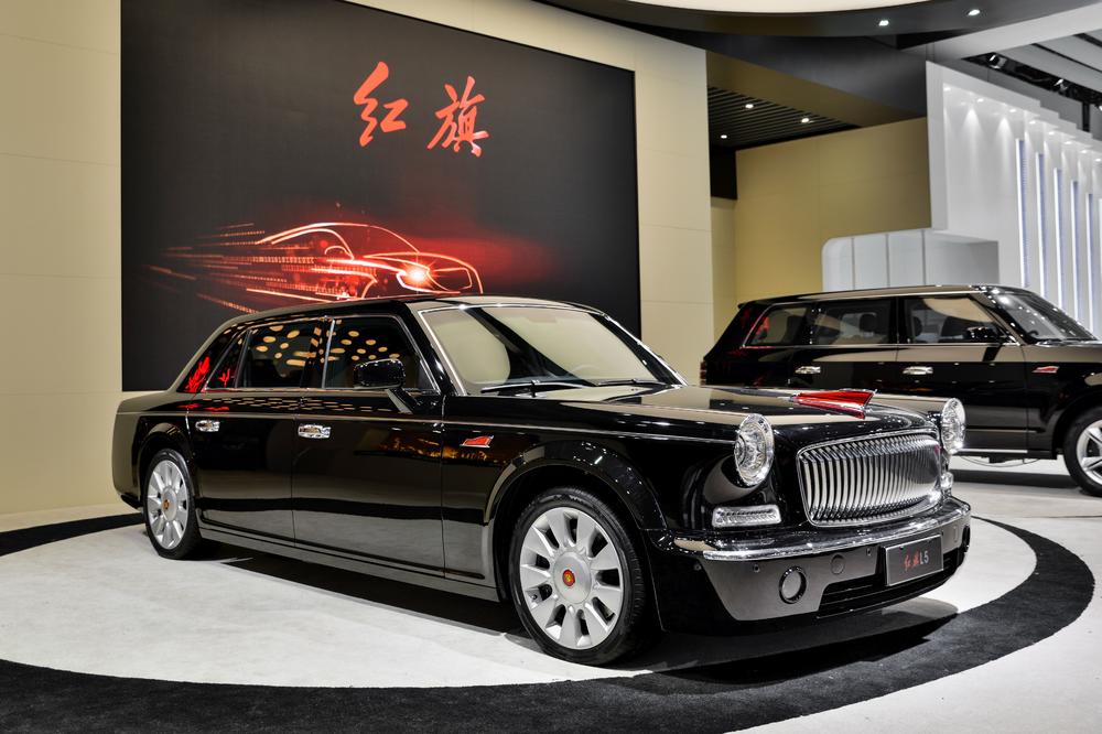 Neće vam biti dobro: Kineska luksuzna limuzina skuplja od Rols-Rojsa (FOTO) (VIDEO)