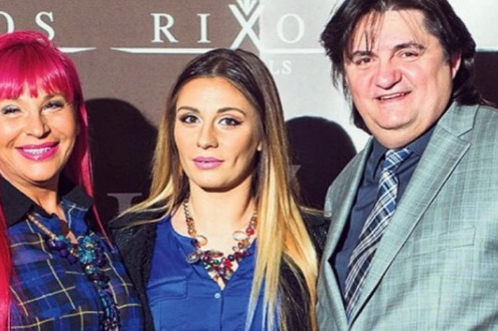 DA LI JE UGRADILA SILIKONE ILI JE POJELA BAŠ MNOGO PLAZME? Ćerka Zorice Brunclik iznenadila sve BUJNIM POPRSJEM (FOTO)