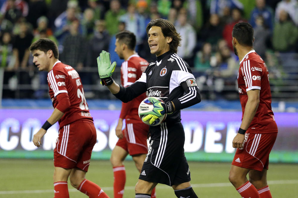 Završili 14. u ligi, pa odlučili da prodaju ceo tim!