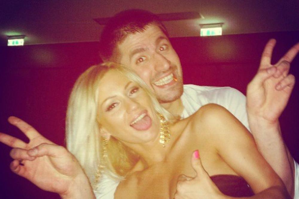 NIJE ŠUMAR NI MAŠIN BRAVAR NEGO... Garant nikad ne biste pogodili koju ŠKOLU je završila Ana Kokić! (FOTO)