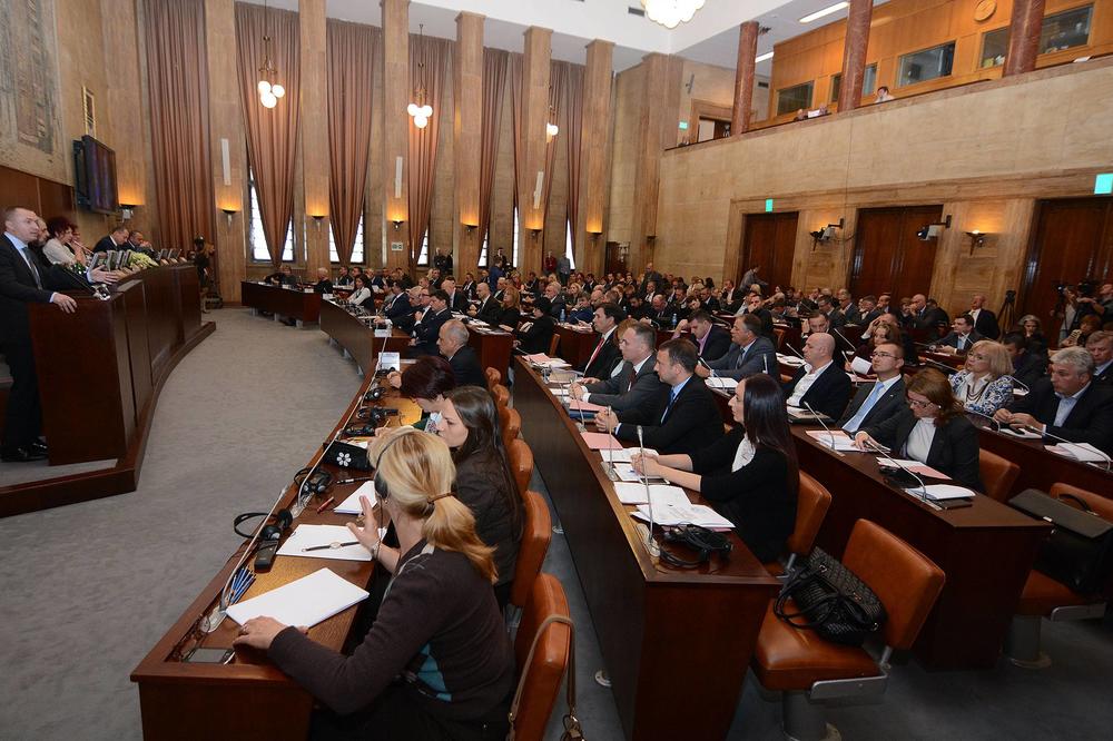 Konstituisana Skupština Vojvodine, Pastor izabran za predsednika