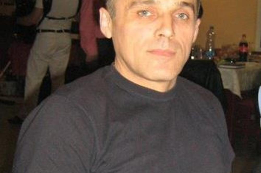 Odlikovani otimač: Policajac koji reketira građane i ranije bio poznat po brutalnosti! (FOTO)