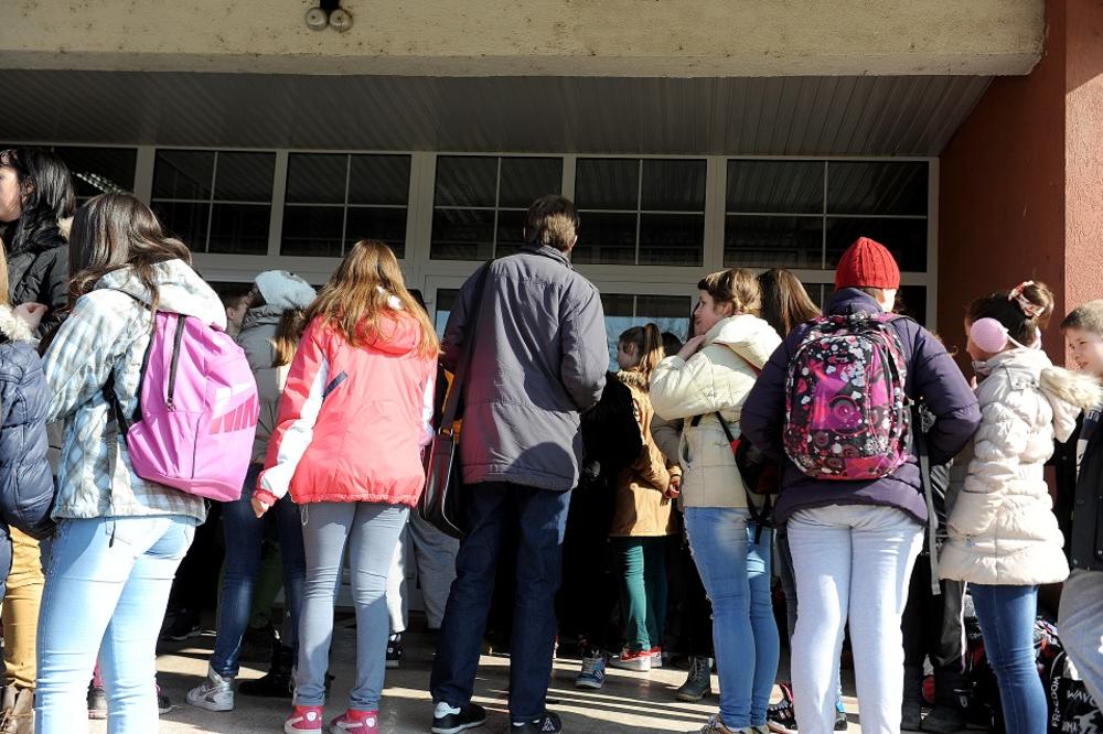 EPILOG TERORA U MALOJ KRSNI! Učenici tokom tuče iščašili vilicu, a sada trpi i PRETNJE!