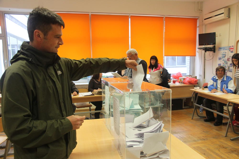 Bela Palanka: Mandate na lokalnim izborima osvojili samo SNS (24) i SPS-JS (5)