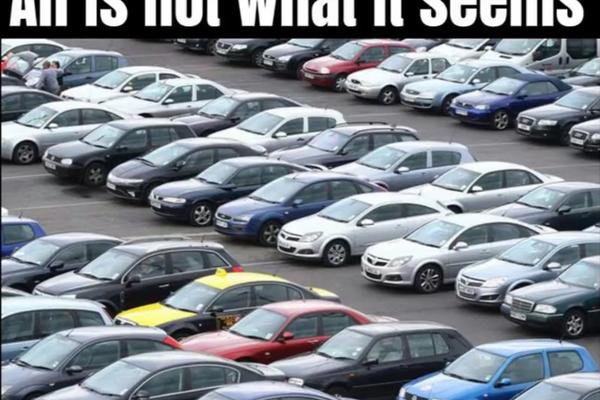 Nije baš sve tako kao izgleda: Zagonetna fotka koja muči ceo internet! (FOTO)