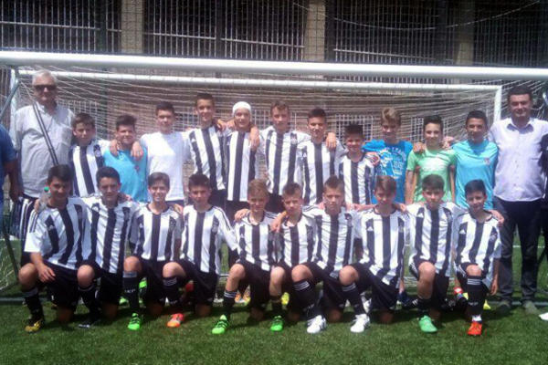 Za Ginisa: Srpski fudbal ne pamti gol-razliku kojom su Partizanovi klinci uzeli titulu!