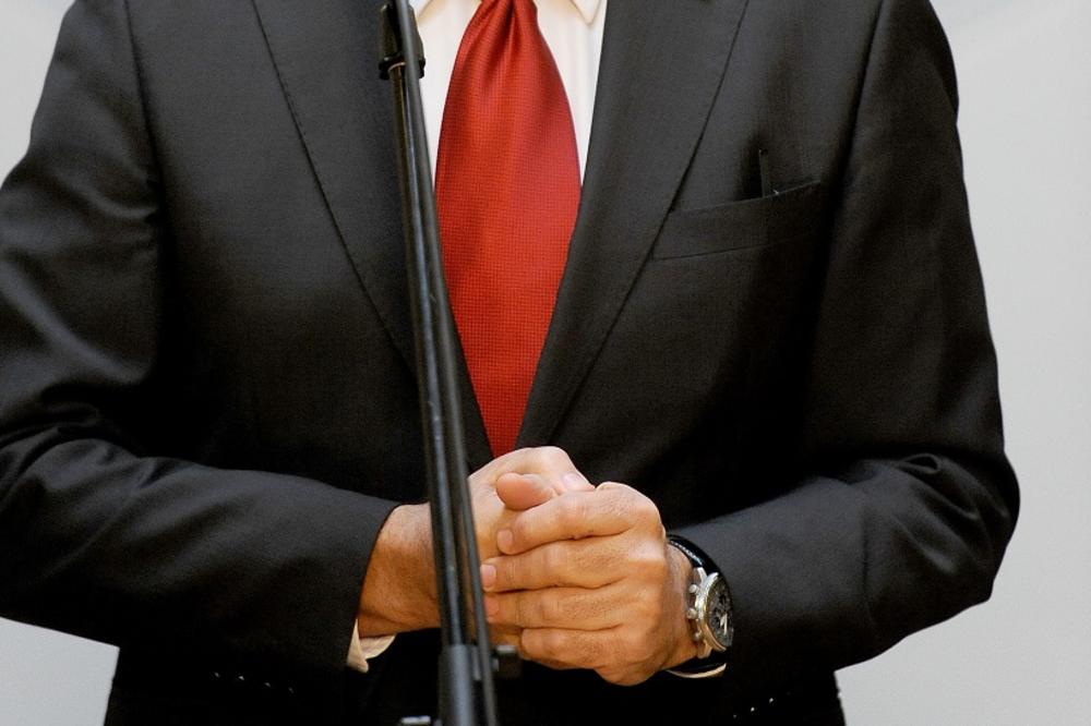 Dolijao! Krivična prijava protiv ex premijera Srbije zbog utaje 18 miliona! (FOTO)