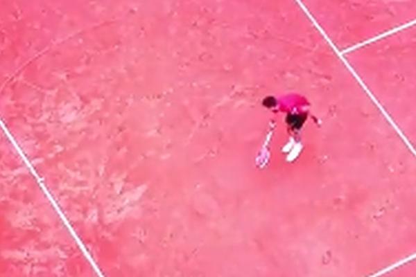 Novak je na najoriginalniji način proslavio osvajanje Rolan Garosa! (VIDEO)