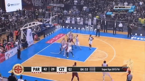 Igranje sa pirotehnikom: Eksplozija u Pioniru zatresla kameru usred prenosa! (VIDEO)