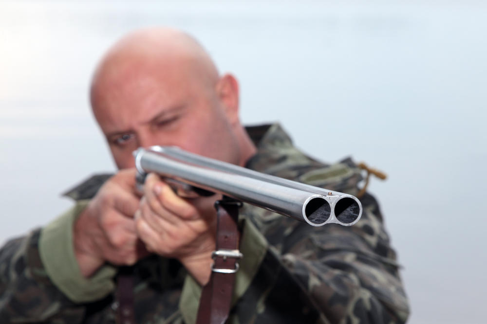 Komšije mislile da Živojin puca zbog Đokovića, a on lovačkom puškom ubio ćerku pa sebe!