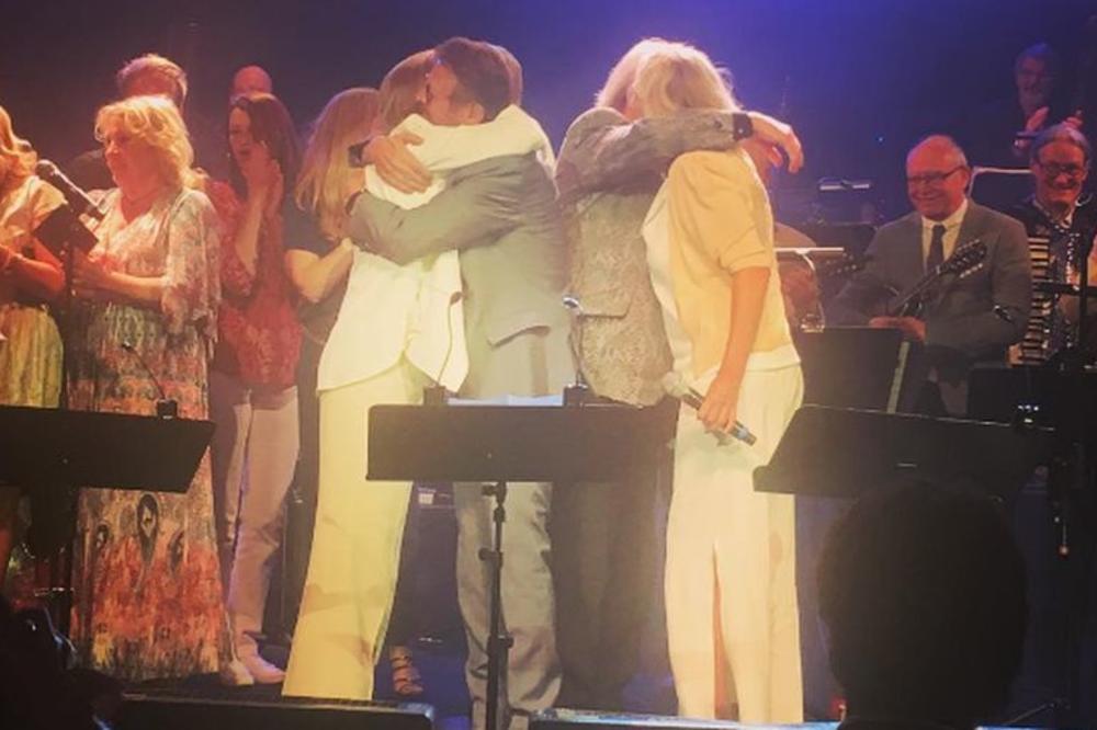 Zajedno posle 50 godina: ABBA zasvirala, svi zaplakali! (FOTO)
