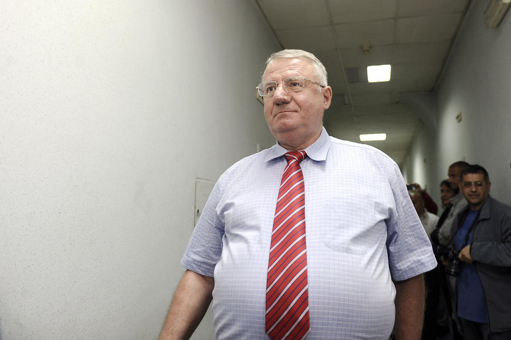 Šešelj odgovorio navijačima Želje: Nije dobre volje...! (VIDEO)