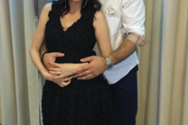 Poznata pevačica postaje mama: Bila na Farmi, ostavila verenika, a sada je trudnaa!