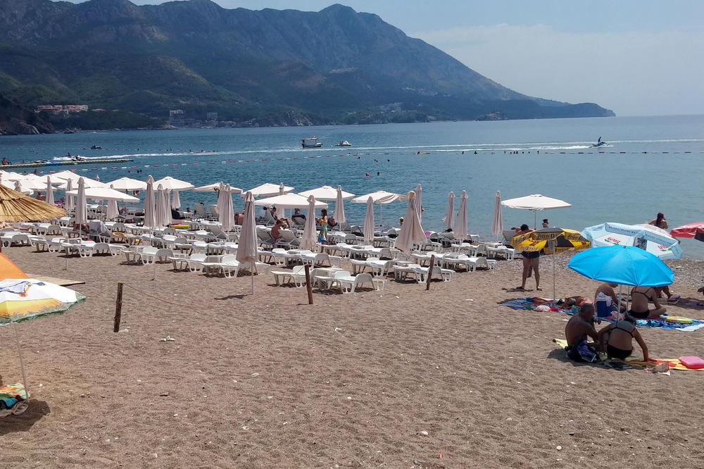 U JADRANSKOM MORU SE POJAVIO OPASNI VATRENI CRV! Stručnjaci još ne reaguju!