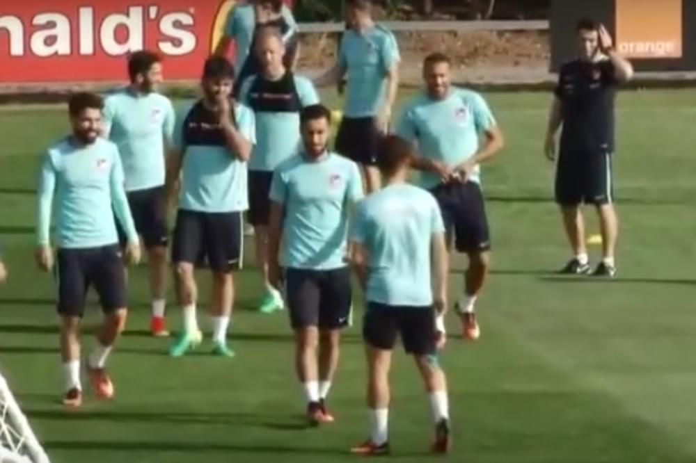 Kada potpišete ugovor sa Dortmundom sve staje u vašem bivšem klubu! (VIDEO)