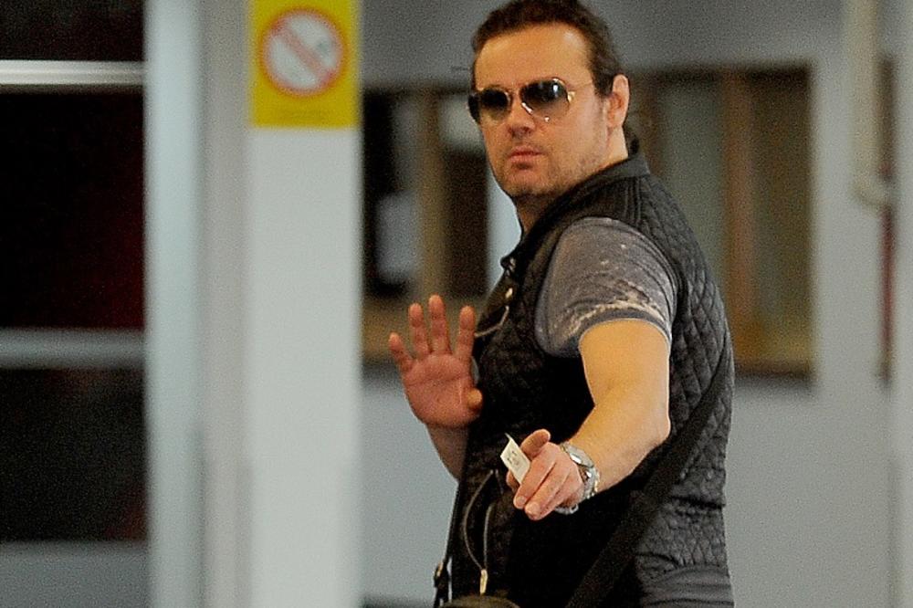 ŽELJKO ŠAŠIĆ PROPO: Ne može da ubode tezgu, uzima 300 evra MESEČNO!