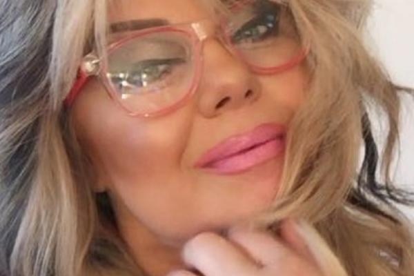 ENGLESKI ZORANE PAVIĆ JE HIT! Tražila ZAMRZIVAČ umesto FRIZERA!