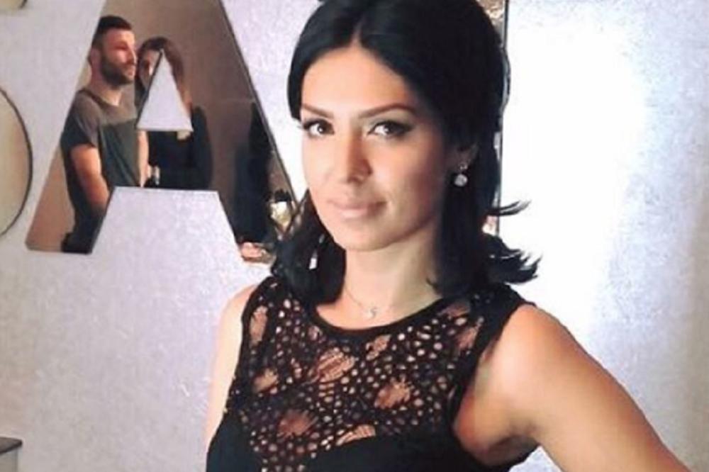 SIROMAŠTVO, GUBITAK BEBE, A ODREKLI SU JE SE I RODITELJI! Tužna priča Tanje Savić zbog koje se povukla sa estrade! (FOTO)