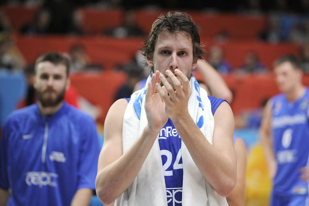 IZNENAĐENJE U GRUPI SRBIJE! Poljaci iznenadili Čehe, džaba sjajna partija Veselog!