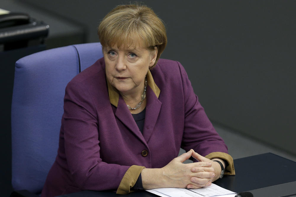 Merkel: London će pokrenuti Bregzit čim izabere premijera 9. septembra!