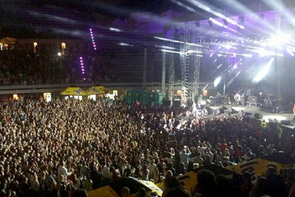 SVI SMO PLAKALI UZ HIT "TU NOĆ KAD SI SE UDAVALA", A NIKO NE ZNA DA SE IZA TEKSTA KRIJE KRVAVA TAJNA: Ubila se!