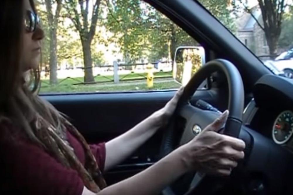 Ova loša navika svakog vozača udara po džepu: Izbegavajte ovakvo ponašanje, inače će vas koštati mnogo!