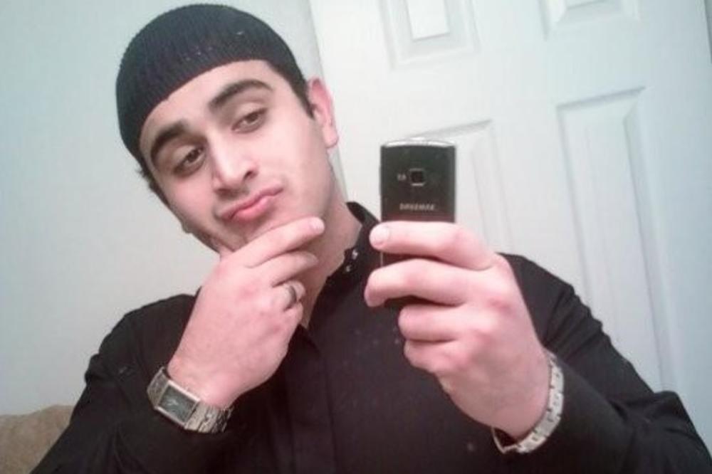 Obožava selfije: Ovako izgleda terorista koji je pobio 50 gejeva u Orlandu!