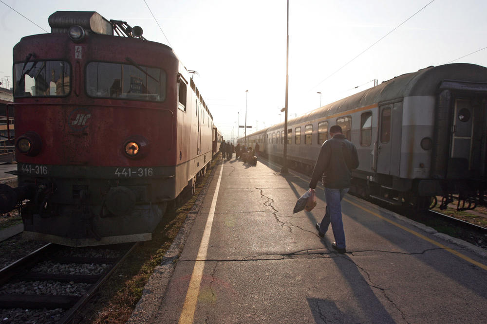 OGLASILA SE ŽELEZNICE SRBIJE NAKON MIRKOVE POGIBIJE: Postojao je kvar, ali nije trebalo da bude tu
