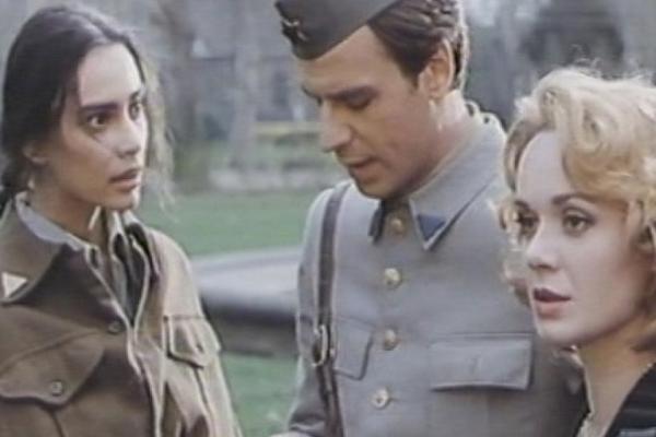 Uzdrmala je Jugoslaviju golim scenama sa devojkom, predviđali su joj sjajnu karijeru - a onda je nestala! (FOTO)