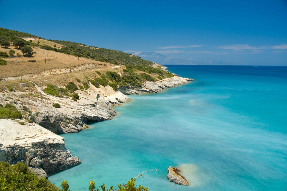 ISPLIVALI NOVI DETALJI: Do sukoba na Zakintosu došlo zbog selfija sa konobaricom?