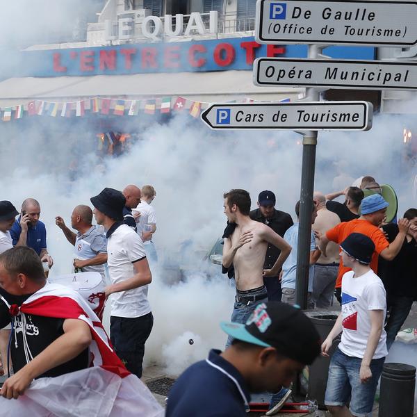 Da li je ovo najgluplji pokušaj UEFA da spreči tuče huligana i haos na EURO? (VIDEO)