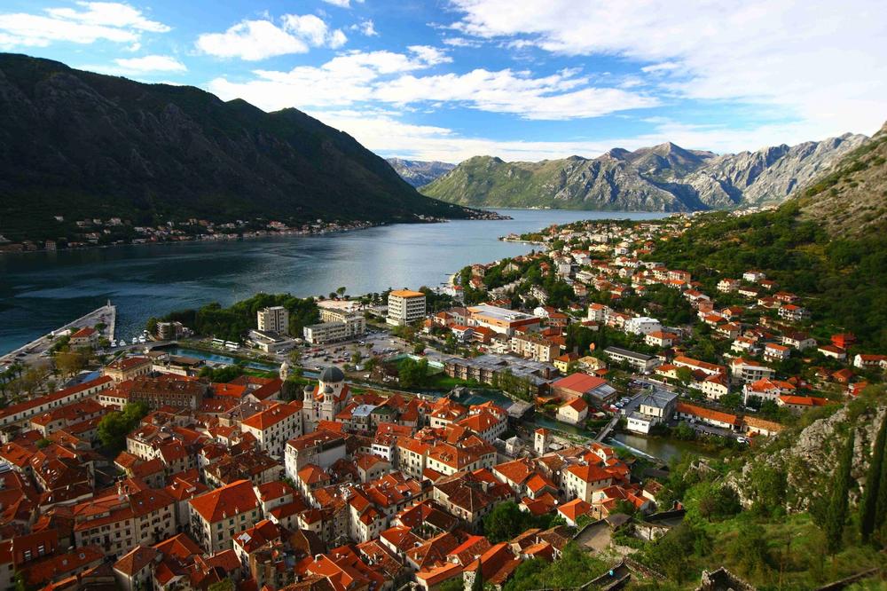 ZARAZA KRENULA IZ RESTORANA? Epidemija žutice zvanično i u ovom gradu Crne Gore