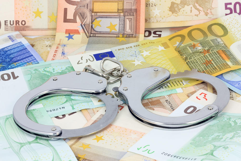 Prevaranti iz Srbije novcem iz Monopola stekli 7 miliona funti!