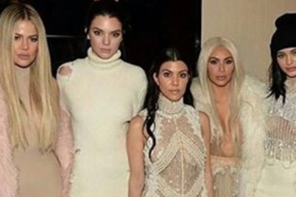 Najveća američka zvezda: Otkriveno ko je pravi otac Kardašijanke! (FOTO)