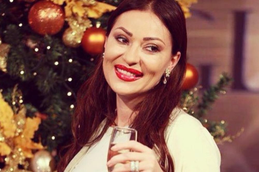 PRONAŠLI SMO CECINO GOSTOVANJE KOD MINIMAKSA IZ '94.GODINE: Još je bolje nego ono gde je došla sa Arkanom! (VIDEO)