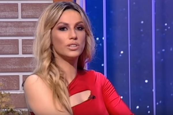 Ceca laže za manekena! Ovo sam naučila od nje - zato moj dečko nikad neće... (FOTO)