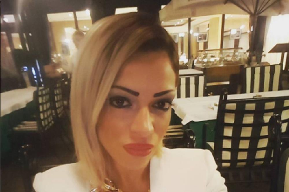 Dunja, šta ti to ispade? Ona spava, a viri joj... (FOTO)