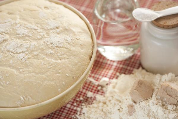 AKO NE MOŽETE NIGDE DA NAĐETE KVASAC: Ovo su 3 ZAMENE koje imaju skoro isti efekat!